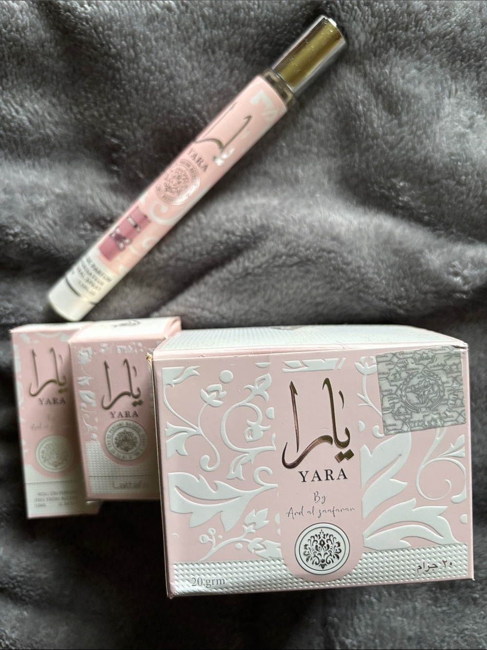 4 piece bundle of YARA